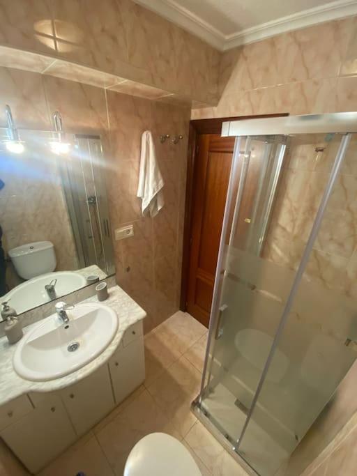 Completo Piso En Santander A 5 Minutos Del Centro Apartment Ngoại thất bức ảnh